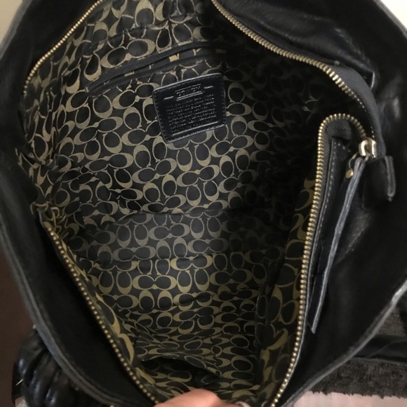 Purses - Picture 2 of 9